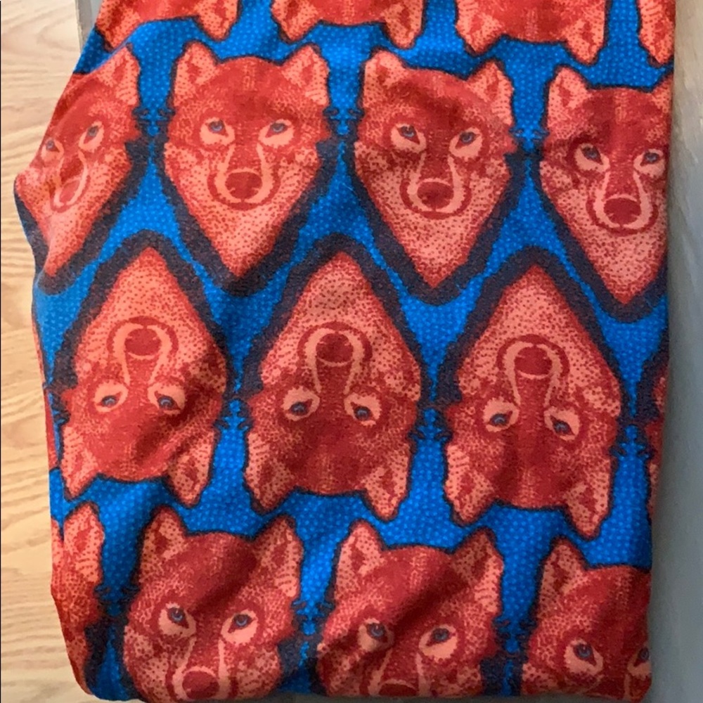 LuLaRoe TC Wolf Leggings